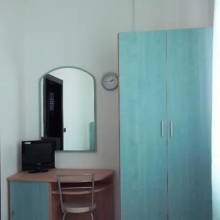 Hotel Rivabella Hotell 3*